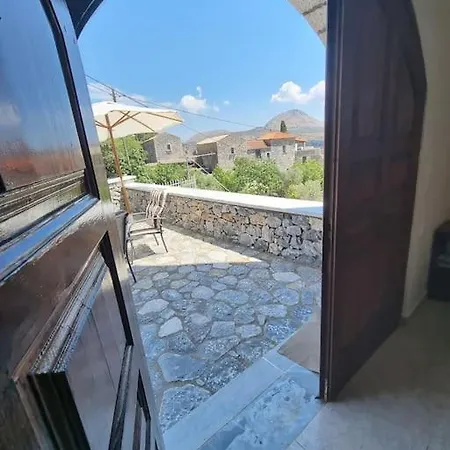 Castle In إيتيلو